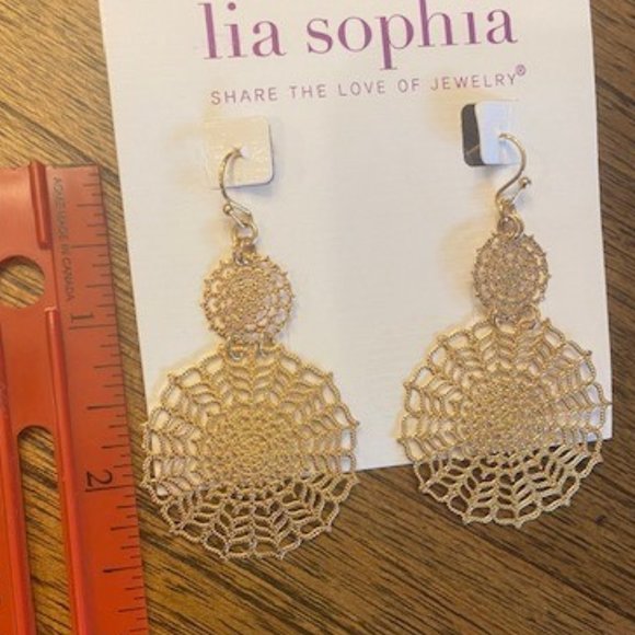LIA SOPHIA "Pizelle" Web Earrings - Picture 5 of 6